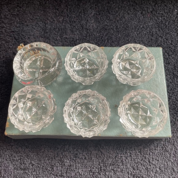 Vintage Set of 6 Vintage Crystal Glass Salt Cellars Japan NIB. - Picture 4 of 6